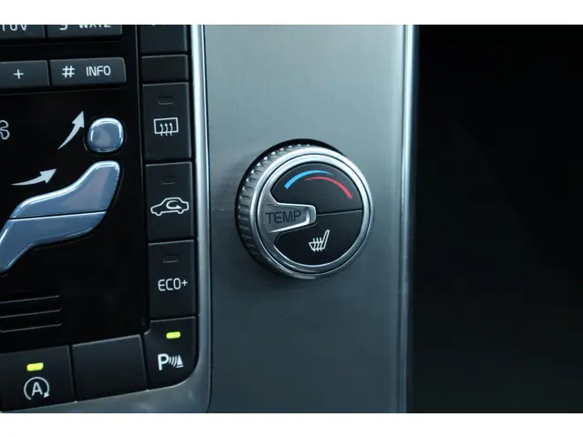 Volvo V60 Cross Country 2.0 D3 Polar+ 2018 Diesel 24