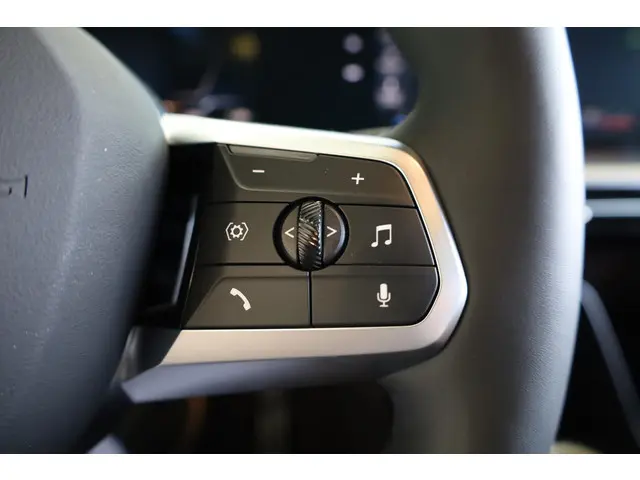 BMW iX1 eDrive20 2025 Elektrisch 20