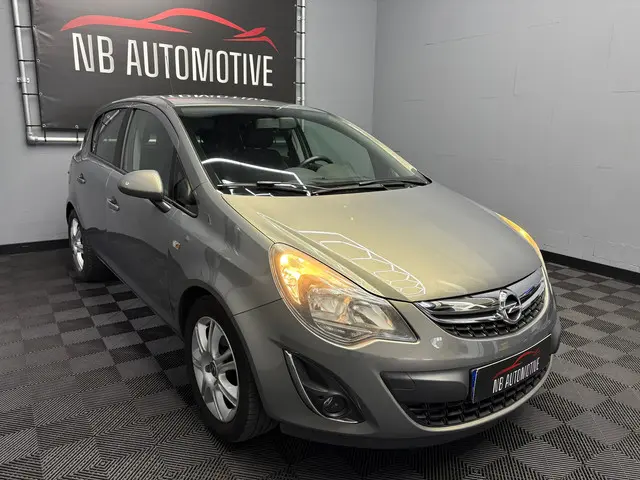 Opel Corsa 1.2-16V BlitZ 2014 Benzine 3