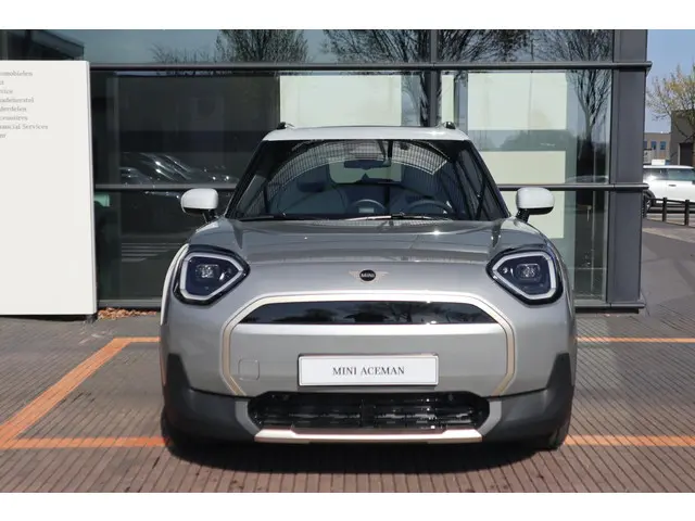 MINI Aceman E 2025 Elektrisch 4