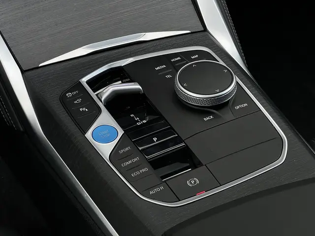 BMW i4 eDrive35 70 kWh 2024 Elektrisch 22