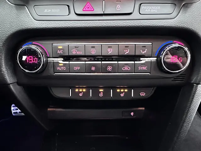 Kia ProCeed 1.6 T-GDI GT Bomvol! 204pk 2019 Benzine 21