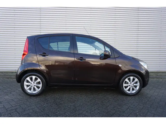 Opel Agila 1.0 Berlin 2014 Benzine 5