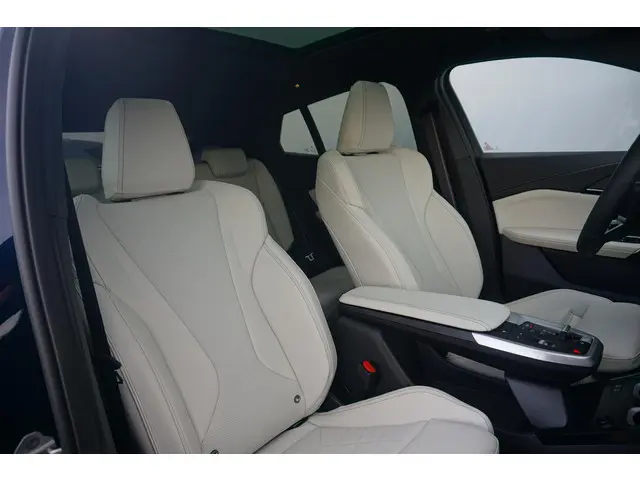 BMW X2 sDrive20i 2025 Benzine 9