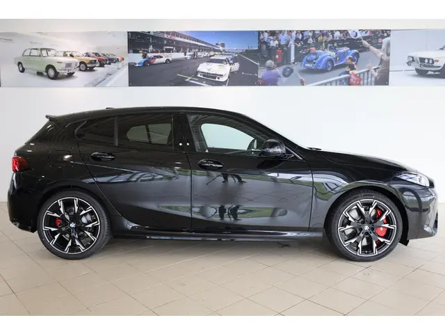 BMW 1 Serie 120 2025 Benzine 3
