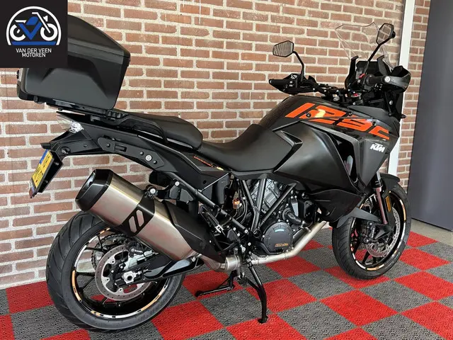 KTM 1290 Super Adventure S ABS 2019 Benzine 4