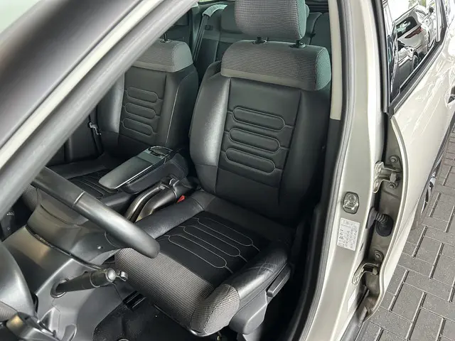 Citroën C3 Aircross 1.2 PureTech S&S Shine 2019 Benzine 19