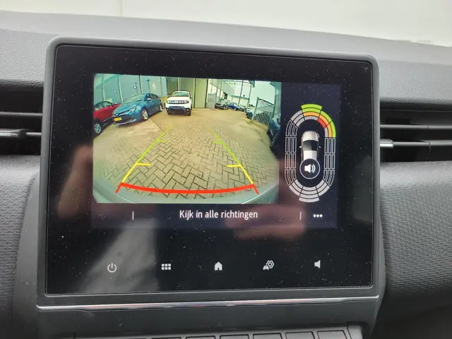 Renault Clio 1.0 TCe Intens 2020 Benzine 12