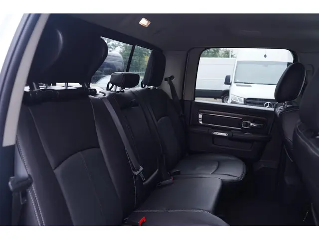Dodge Ram 1500 5.7 V8 4x4 Crew Cab 5'7 Rebel 2019 Benzine 37