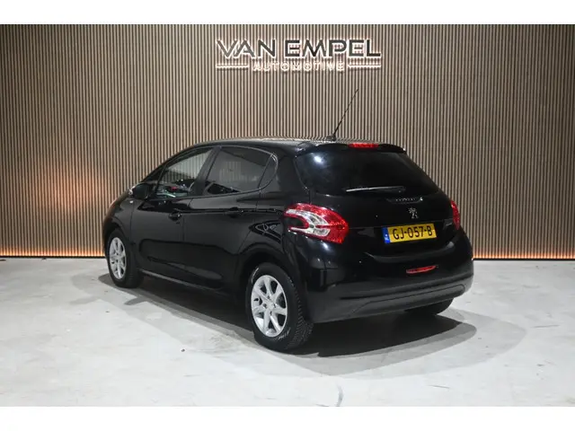 Peugeot 208 1.2 PureTech Style 2015 Benzine 4