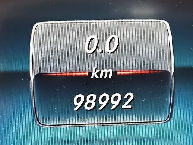 Mercedes-Benz EQV 300 2021 Elektrisch 9