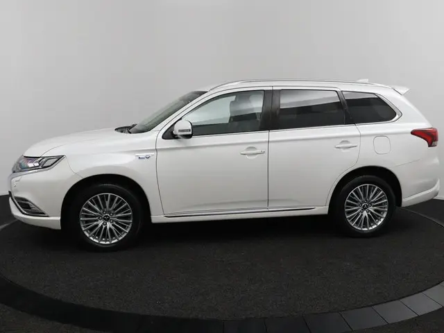 Mitsubishi Outlander 2.4 PHEV Intense 2019 Hybride Benzine 7