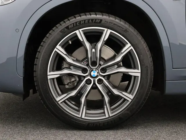 BMW X1 sDrive20i 2022 Benzine 8