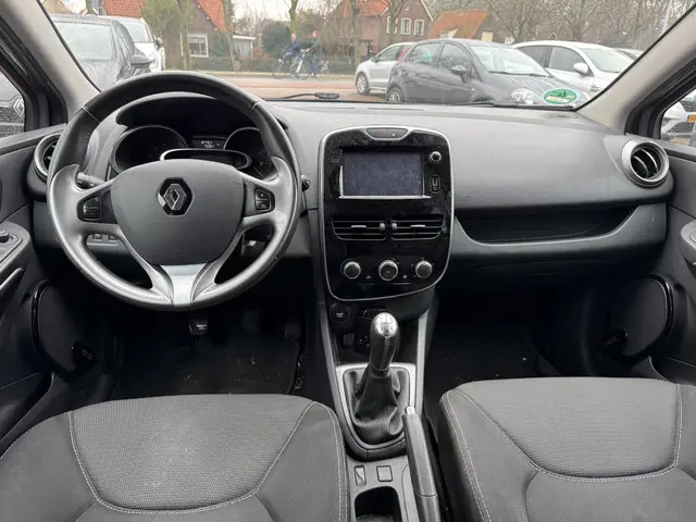 Renault Clio Estate 1.5 dCi ECO Night&Day 2015 Diesel 11
