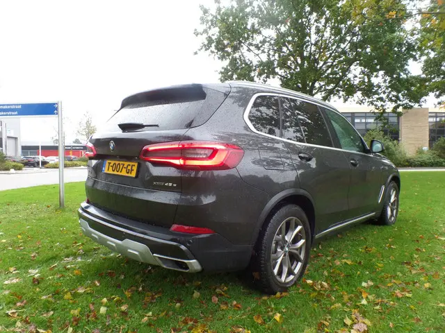 BMW X5 xDrive45e 2020 Hybride Benzine 2
