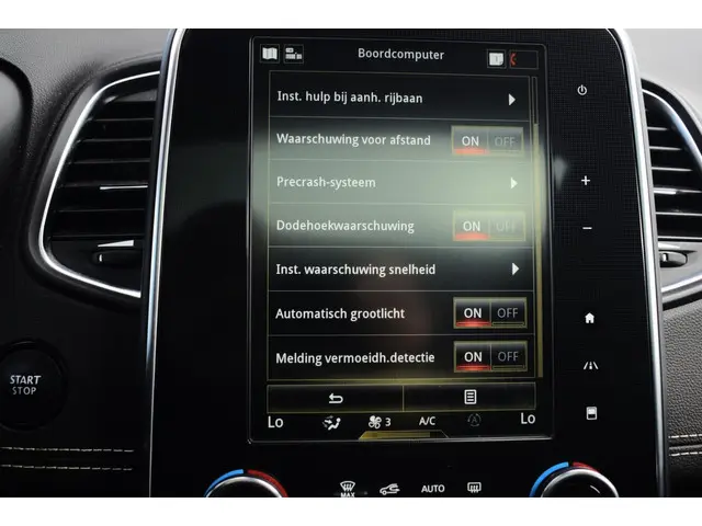 Renault Scénic 1.3 TCe Bose 2019 Benzine 30