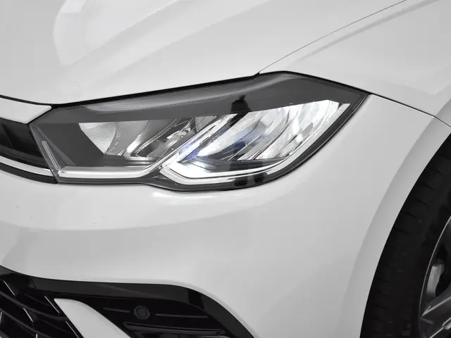 Volkswagen Polo 1.0 Tsi 95pk R-Line 2024 Benzine 11