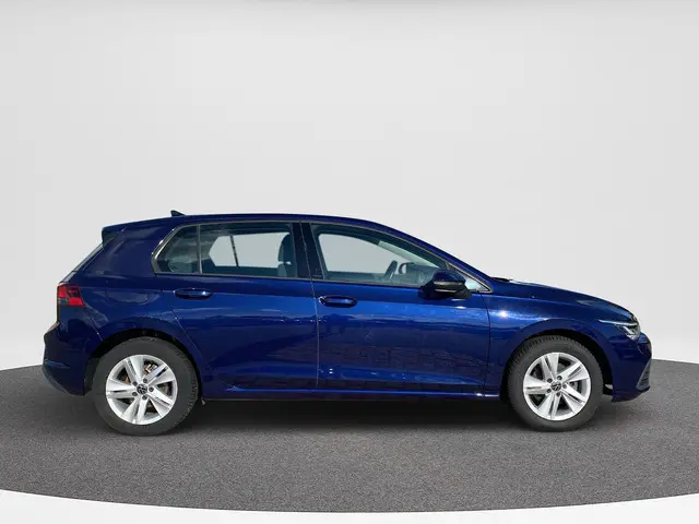 Volkswagen Golf 1.0 TSI 81kW Life 2023 Benzine 4