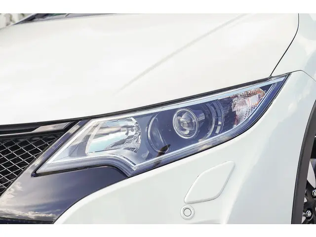 Honda Civic 1.8i VTEC ELEGANCE - SPORT 2016 Benzine 30