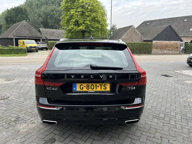 Volvo XC60 2.0 T5 Inscription 2019 Benzine 8