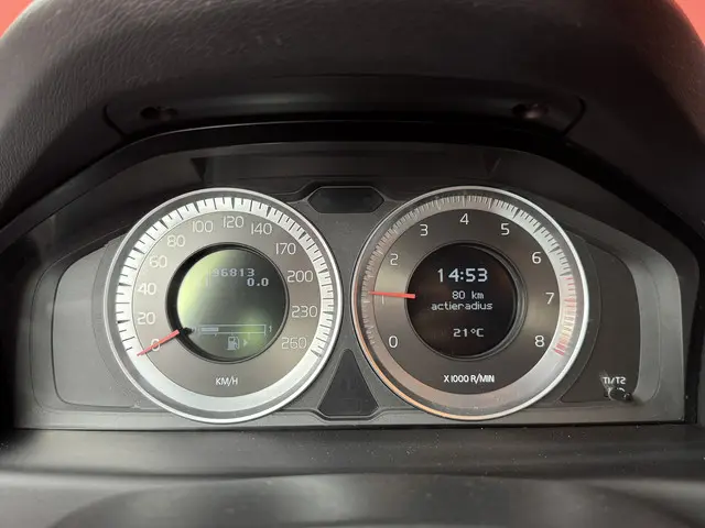 Volvo V70 1.6 T4 Summum 2013 Benzine 34