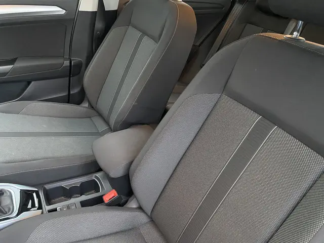 Volkswagen T-Roc 1.5 TSI Life Business 2022 Benzine 13