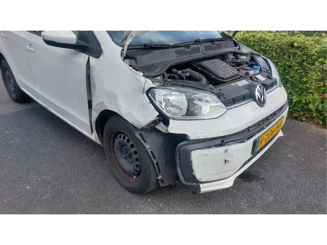Volkswagen up! 1.0 BMT move up! 2020 Benzine 18