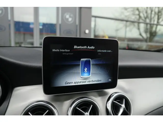 Mercedes-Benz GLA GLA180 AMG 122pk 2019 Benzine 37