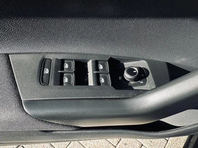 Volkswagen Polo 1.0 TSI Beats 2018 Benzine 8