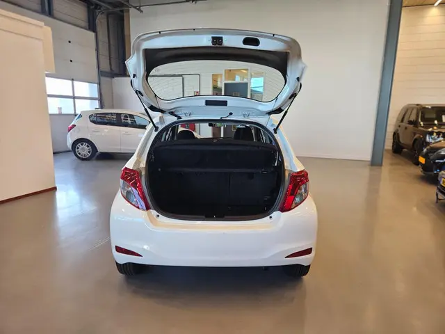 Toyota Yaris 1.0 VVT-i Now | CarPlay 2014 Benzine 7