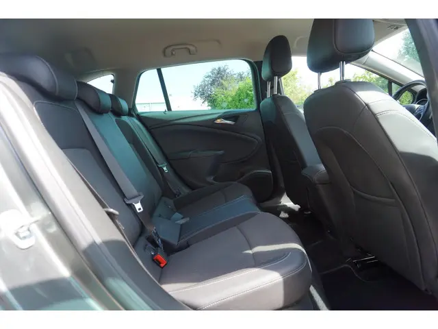 Opel Astra Sports Tourer 1.4 Innovation 2018 Benzine 22