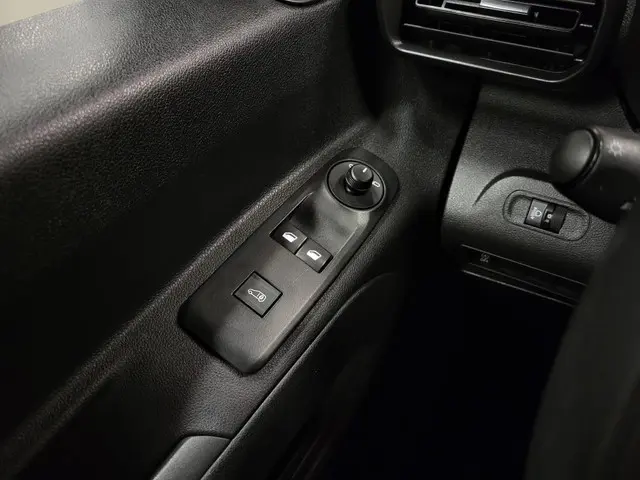 Toyota ProAce CITY 1.5D 130pk L2/H1 Euro 6! 2021 Diesel 12