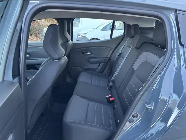 Dacia Sandero 1.0 TCe 90 Journey 2025 Benzine 8