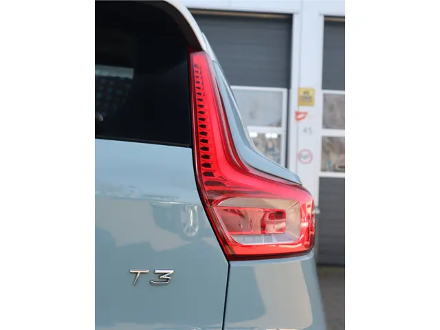 Volvo XC40 1.5 T3 Momentum 2019 Benzine 38