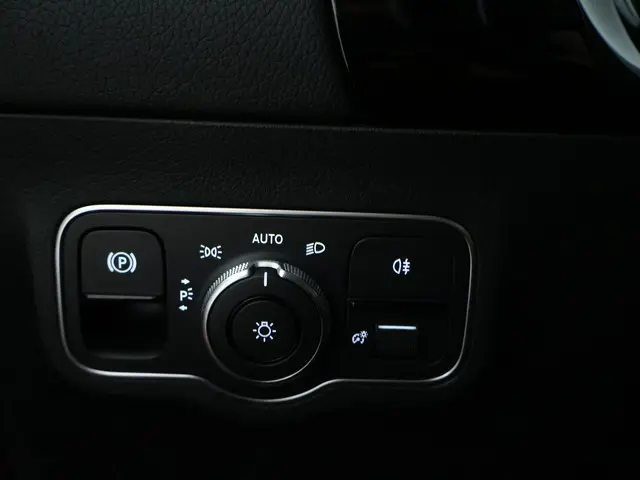 Mercedes-Benz EQA 250 AMG Line 67 kWh 2024 Elektrisch 40