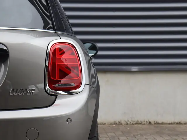 MINI 5-Deurs Cooper 2020 Benzine 34