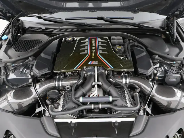 BMW M5 COMPETITION 740 PK FACELIFT MODEL 2020 Benzine 55