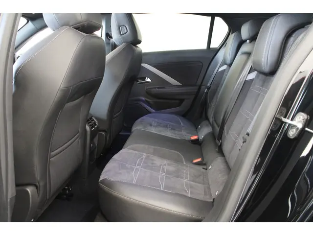 Opel Astra 1.2 ultimate 2023 Benzine 13