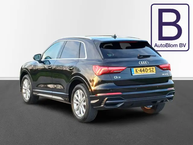 Audi Q3 35 TFSI S edition 2021 Hybride Benzine 8