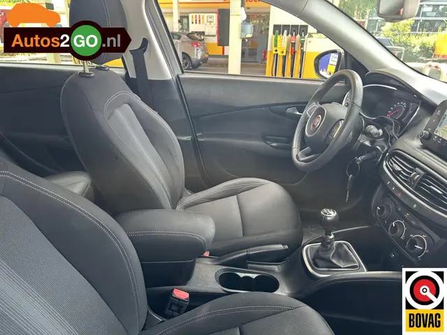 Fiat Tipo 1.4 Lounge 2019 Benzine 28