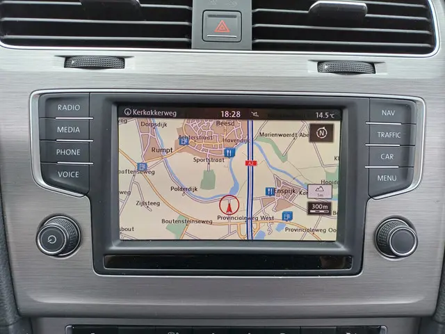 Volkswagen Golf 1.0 TSI Connected Series 2016 Benzine 35
