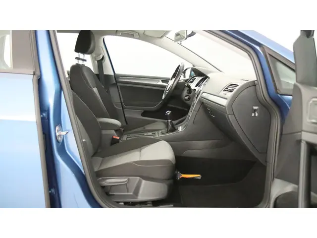 Volkswagen Golf 1.0 TSI 115pk Edition 2017 Benzine 18