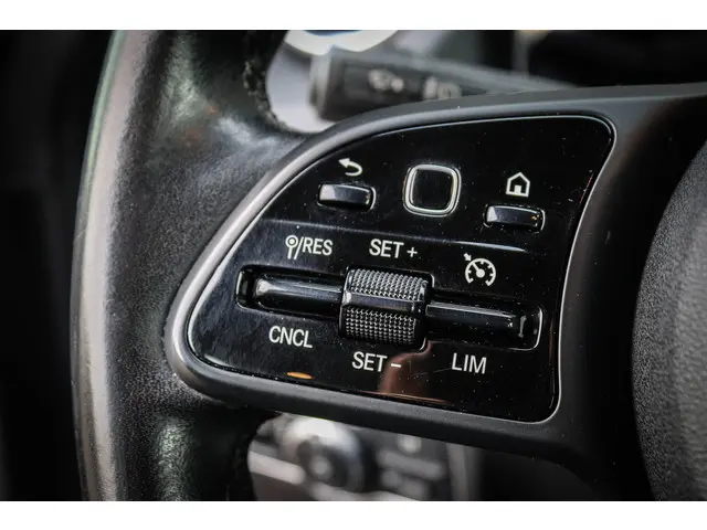 Mercedes-Benz B-Klasse 160 2020 Benzine 18