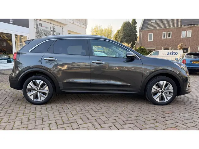 Kia e-Niro DynamicPlusLine 64 kWh 2021 Elektrisch 6