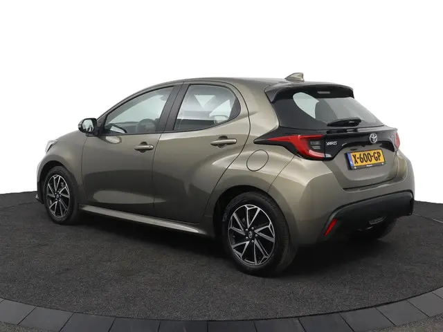 Toyota Yaris 1.5 Hybrid Dynamic 2023 Hybride Benzine 11