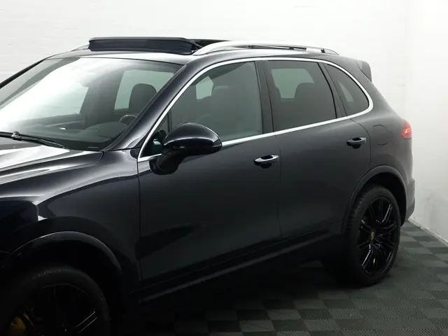 Porsche Cayenne 3.0 S E-Hybrid 2015 Hybride Benzine 40