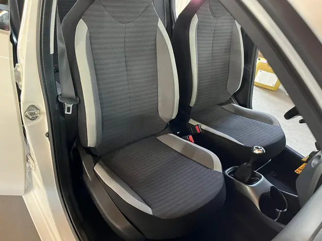 Toyota Aygo 1.0 VVT-i x-first 2018 Benzine 29