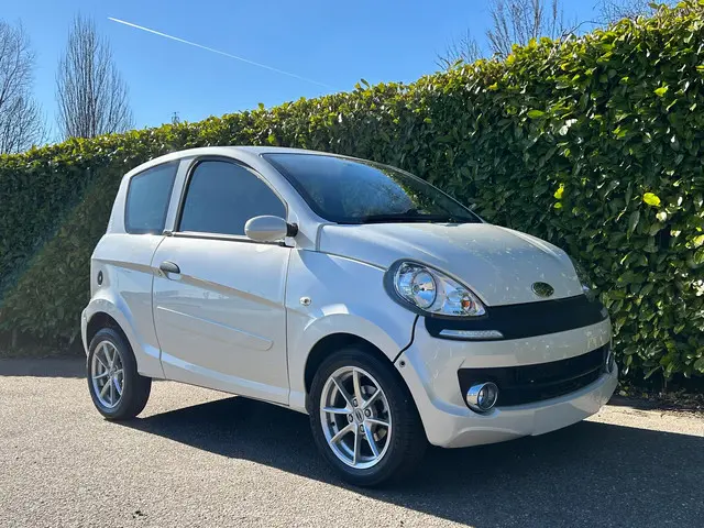 Microcar M.go Brommobiel S Automaat | Leder | 2013 Diesel 29