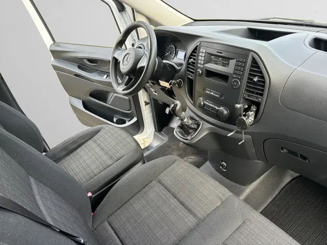 Mercedes-Benz Vito 111 CDI Functional- 2015 Diesel 6