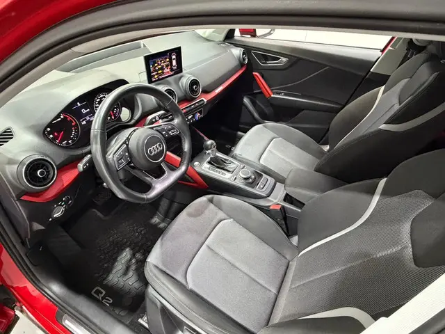 Audi Q2 35 TFSI S Edition S TRONIC 2021 Benzine 8